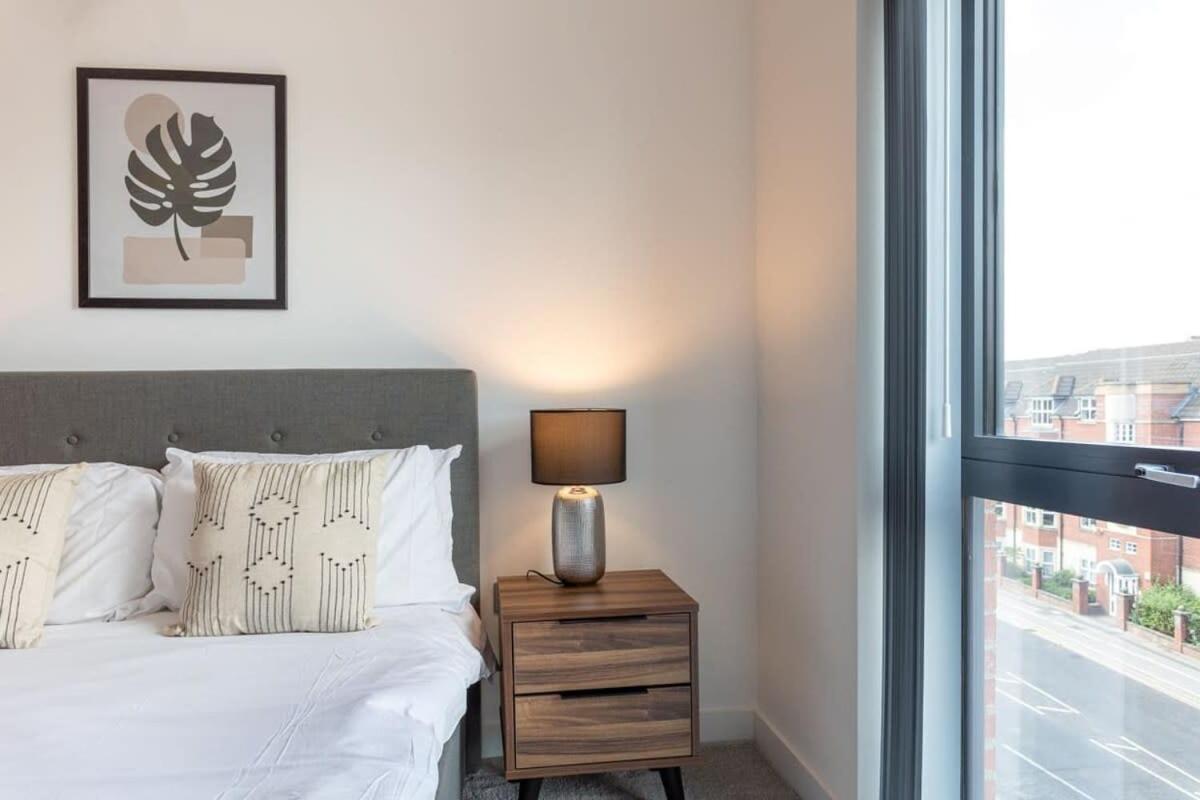 Stay Zeni, Ouse Court York Contemporary 2 Bed Flat Exteriör bild