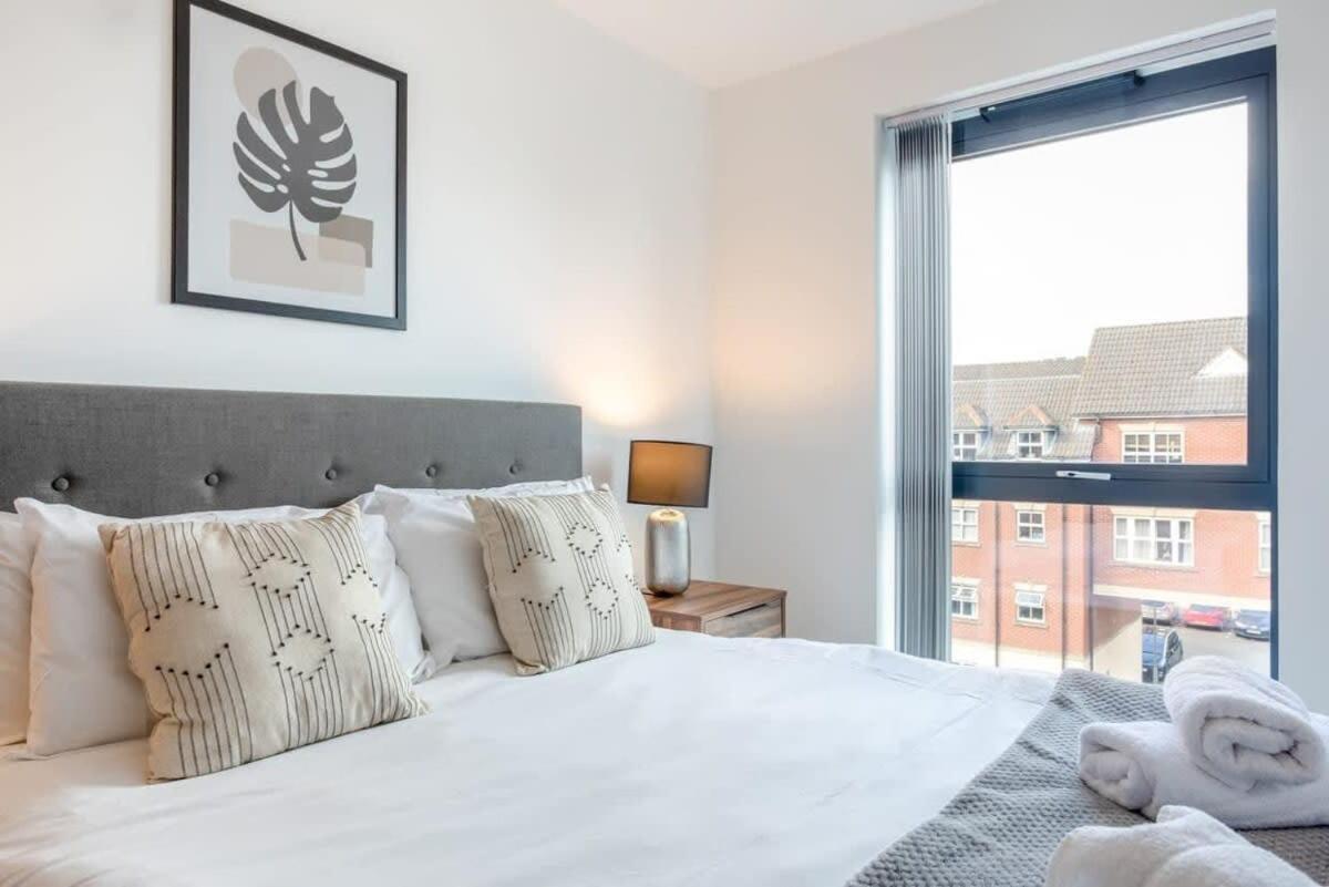 Stay Zeni, Ouse Court York Contemporary 2 Bed Flat Exteriör bild